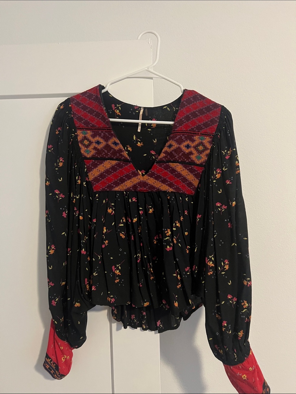 Free People Boho Black Floral Peasant Top with Red Embroidered Yoke sz Small